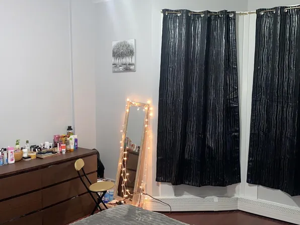 54 Saint Pauls Avenue image 12 of 12