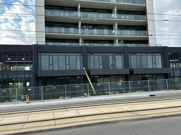 741 King St W, Kitchener, ON