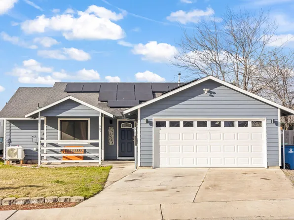 903 NE Snowberry St, Prineville, OR 97754
