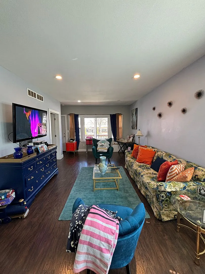 2727-29 N. Humboldt Blvd. — Photo 3