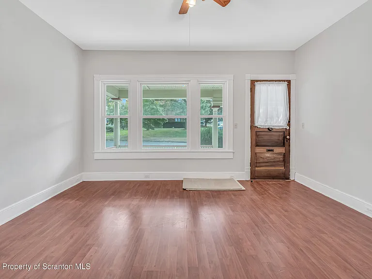 1703 Monsey Ave — Photo 4