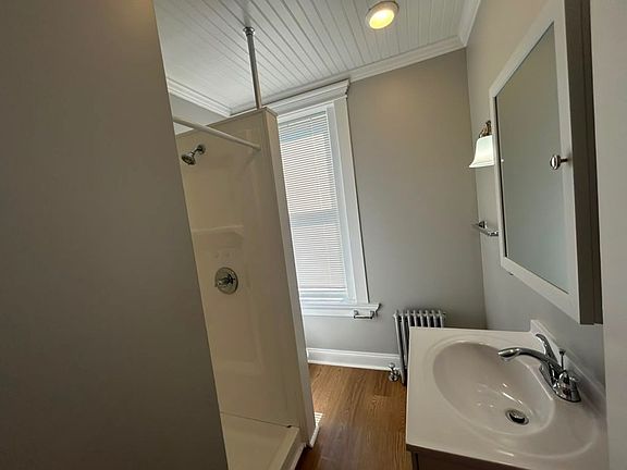 5th image of 40 Pearl St APT 6