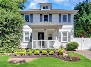 1271 Jerusalem Ave, Merrick, NY 11566