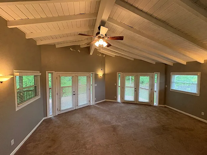 42 Greene Dr — Photo 6