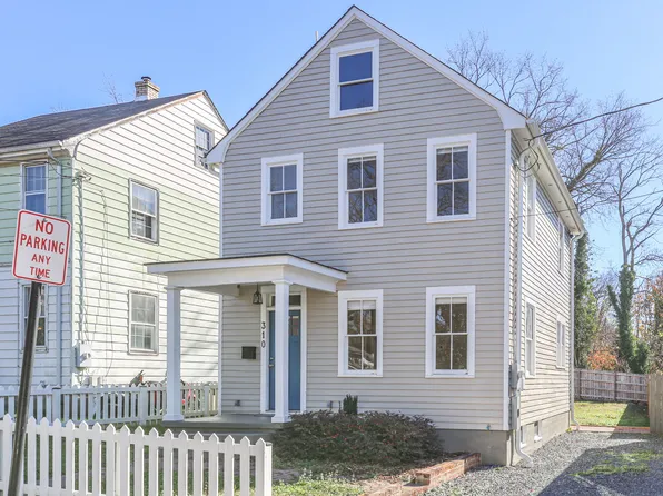 310 Princess Elizabeth St, Fredericksburg, VA 22401