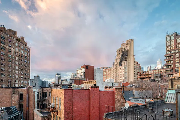 Rented by Douglas Elliman | media 18