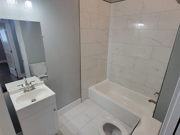 511 E Kentucky St — Photo 9