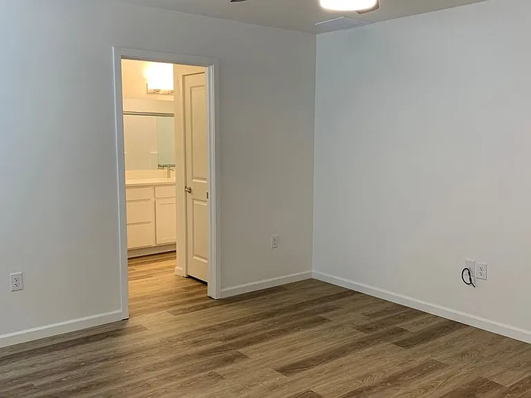 2382 S Clovis Pl — Photo 25