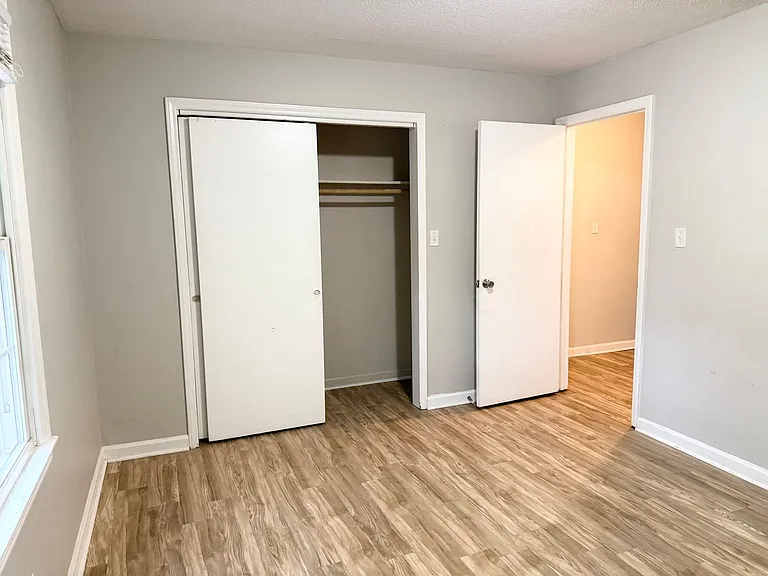 405 17th Ave NE #5 — Photo 15