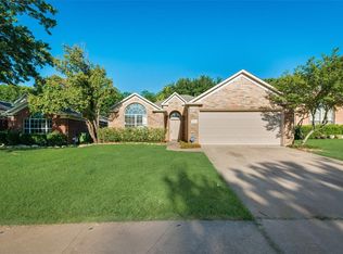 1102 Dove Dr, Garland, TX 75040