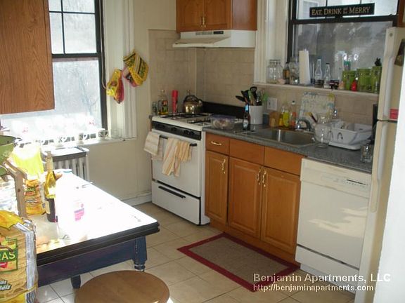 5th image of 48 Babcock St #A6