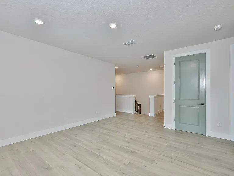 4718 W Kensington Ave — Photo 23