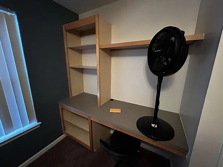 1121 Harts Ridge Dr — Photo 12