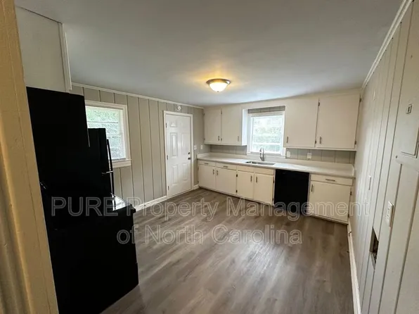 110 Mendota Ave, Lexington, NC 27292