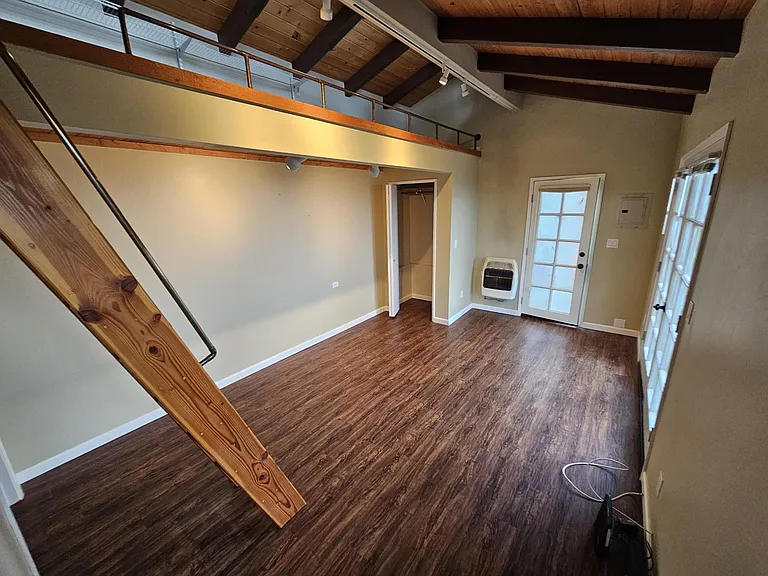 2780 Houston Dr #STUDIO — Photo 4
