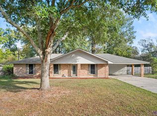 9795 Rustling Oaks Dr, Baton Rouge, LA 70818