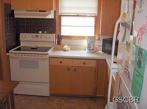 4th image of 2530 S Lakeport St