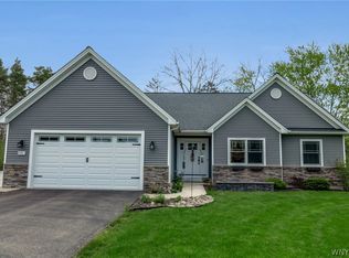 6981 Clinton St, Elma, NY 14059