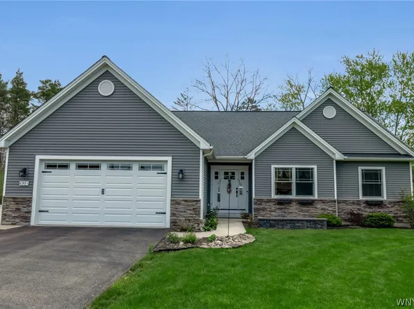 6981 Clinton St, Elma, NY 14059
