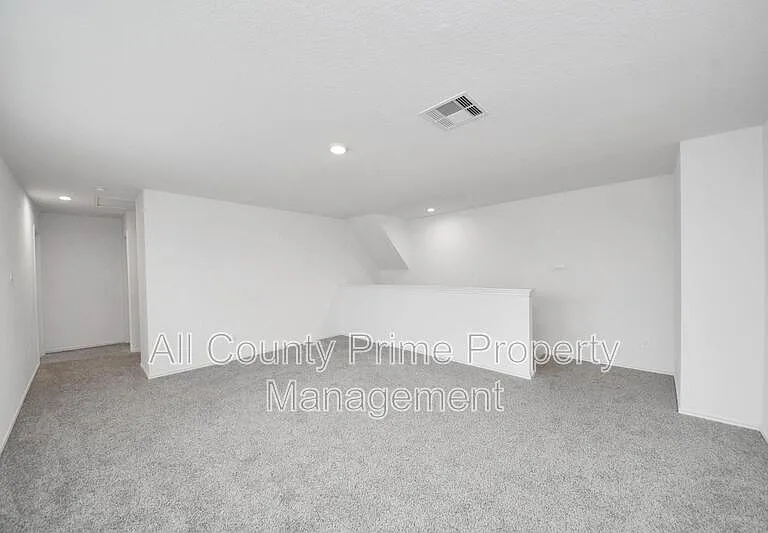 31303 Heddington Ln — Photo 26