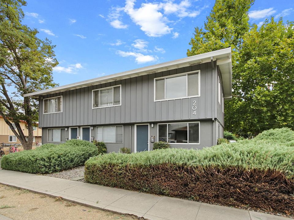 1st image of 204 University Ave