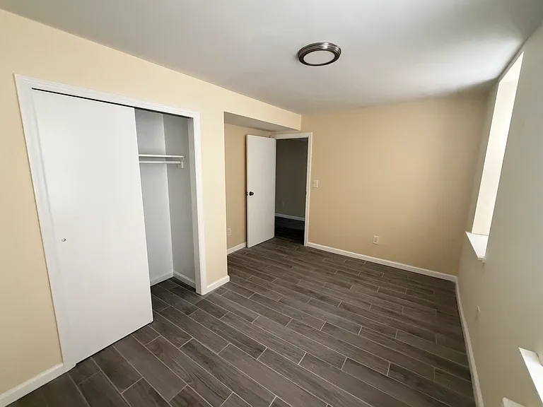 665 Thwaites Pl #C — Photo 7