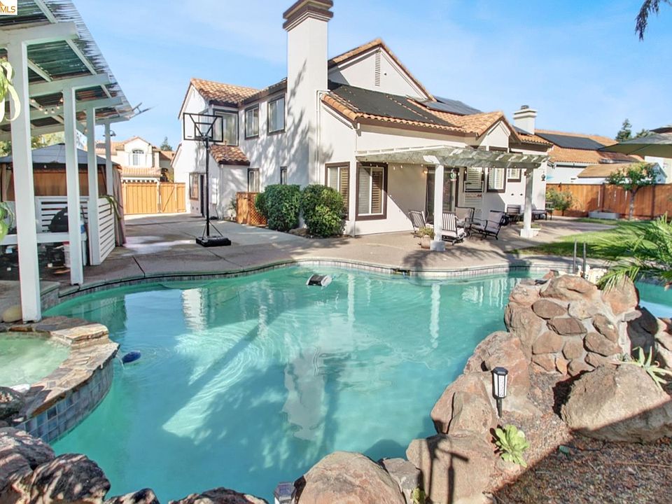 1st image of 1220 Breakwater Way