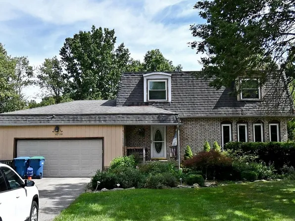 4759 Logan Arms Dr, Youngstown, OH 44505