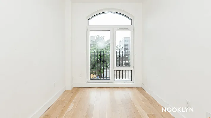 Rented by Nooklyn NYC LLC | media 11