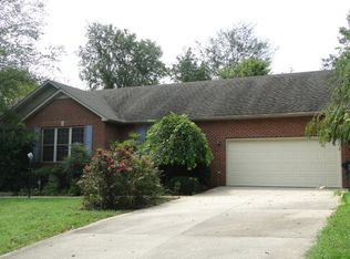 1410 W Riverside Dr, Cookeville, TN 38506