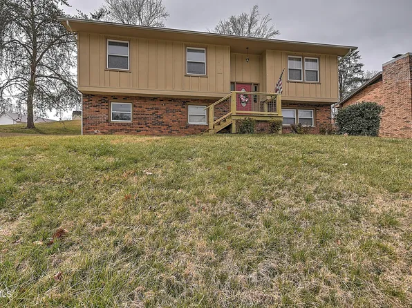 2109 Pinebrook Dr, Kingsport, TN 37660