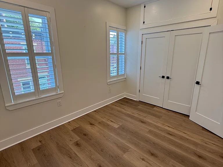 155 W Palmer St — Photo 23