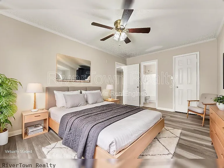 4585 Berrypick Ln S — Photo 10