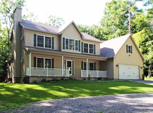 324 Deep Springs Dr, Chittenango, NY 13037