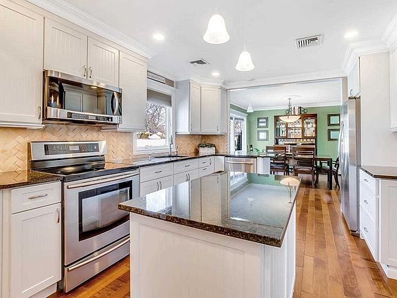 4th image of 2218 Julia Goldbach Ave