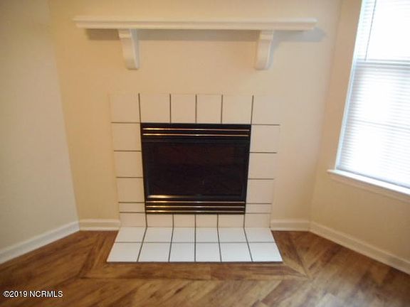 2nd image of 1991 W Brandymill Ln