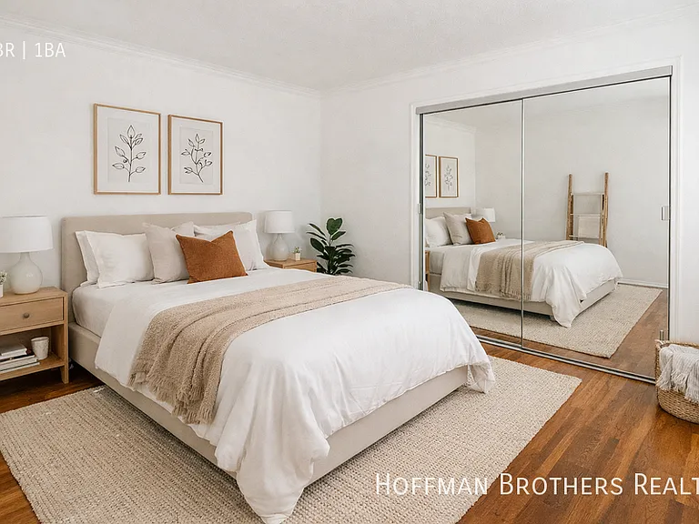 2220 Ocean Park Blvd #D — Photo 2