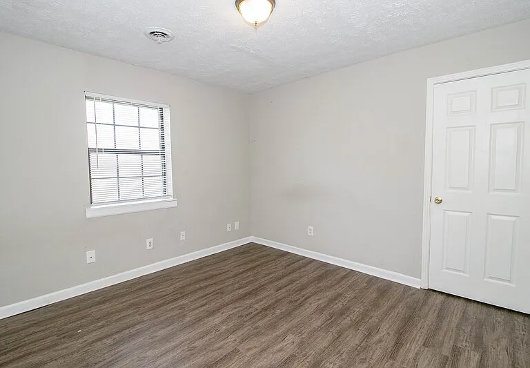 404-20 Thompsonville Ln — Photo 9