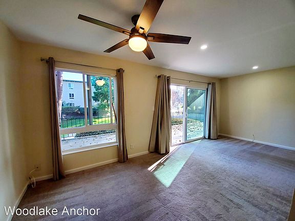5th image of 934 Peninsula Ave APT 204