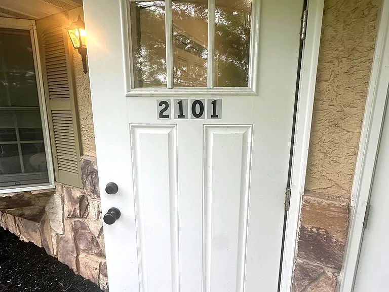 2101-2110 Whitpain Hls #2101-2 — Photo 11