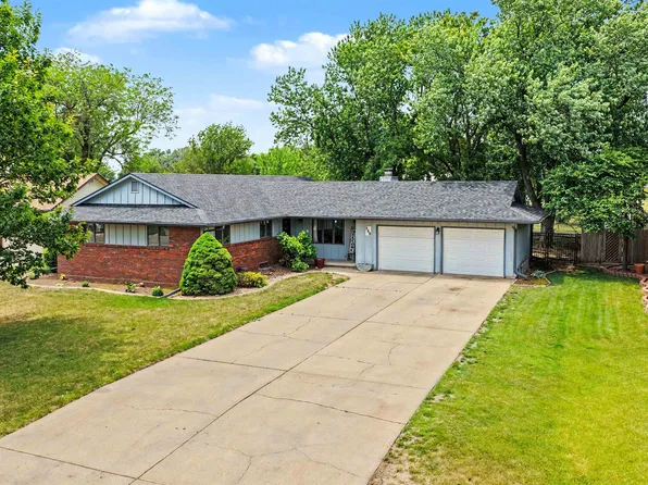 840 Pine Ct, McPherson, KS 67460