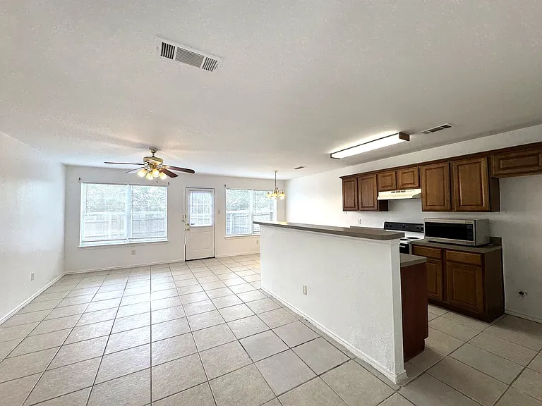 4510 Alamosa St — Photo 4