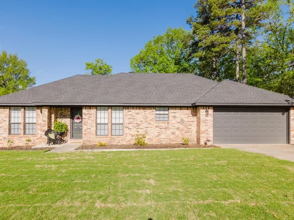 920 Parkway Place Dr, Little Rock, AR 72211