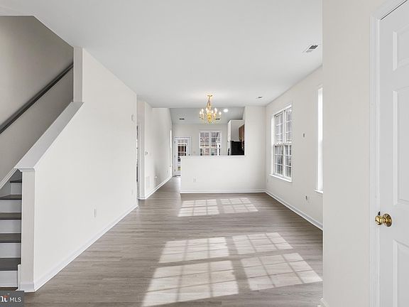 3rd image of 123 E Bourne Way Unit 11-6
