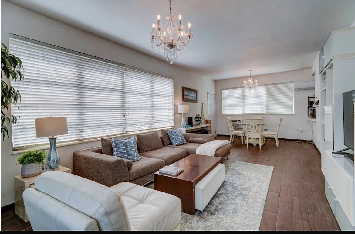 4710 Pine Tree Dr — Photo 1