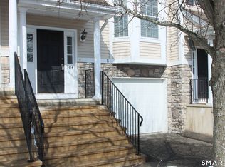 Arlington Woods, Danbury, CT 06810