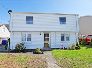 65 Nimitz Rd, Rumford, RI 02916