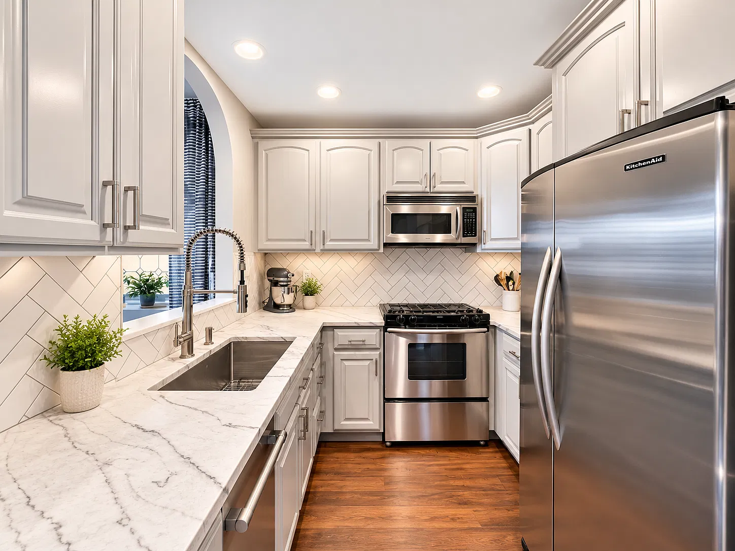 1 bed, 1003 sqft, $3,195 — Photo 3