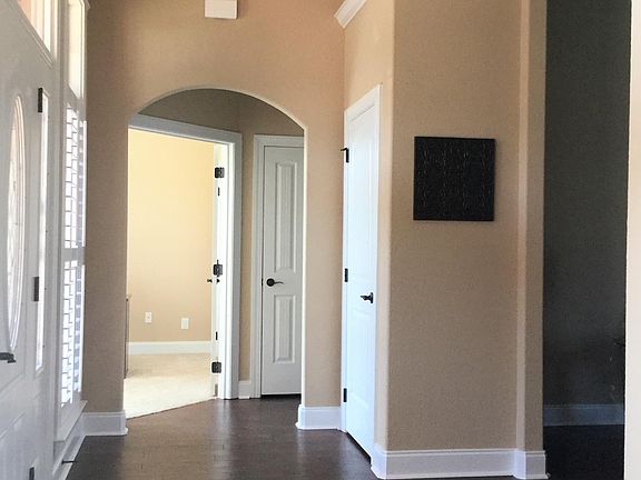 2nd image of 401 Savannah Village Dr Lot 1