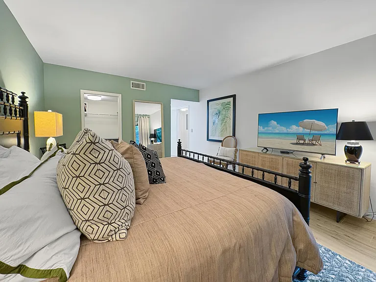 13334 Polo Club Rd #233 — Photo 18